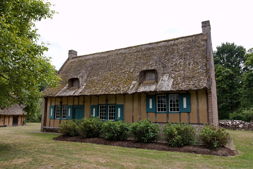 Openluchtmuseum Bokrijk museum belgie hoeve boerderij geit station molen kasteel kerk smidse